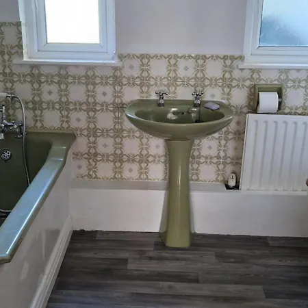 House - Sleeps 10 - Parking - 40 Mins To Dublin Summerhill (Meath)