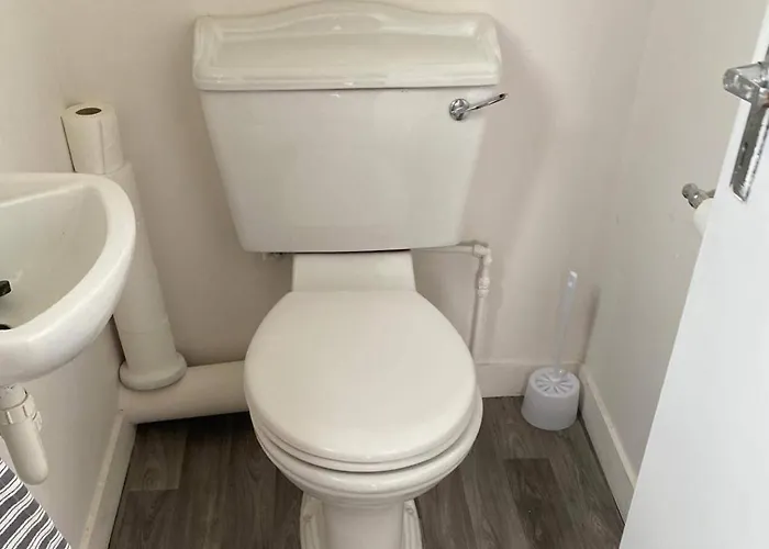 House - Sleeps 10 - Parking - 40 Mins To Dublin Dom wakacyjny